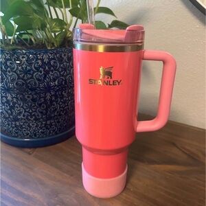 Stanley Vibrant Pink Travel Mug